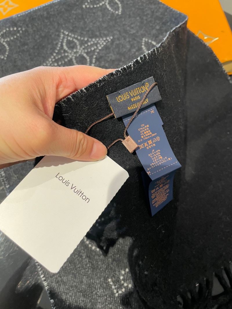 Louis Vuitton Scarf